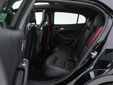 Mercedes-Benz GLA 45 AMG 4-Matic *PANO | PERFORMANCE-SPORT-SEATS | HARMANN/KARDON-AUDIO | NAVI-FULLMAP | DISTRONIC | BLIND-SPOT | BI-XENON | KEYLESS | CAMERA | ECC | PDC | MEMORY-PACK | SPORT-SEATS | 20"ALU*