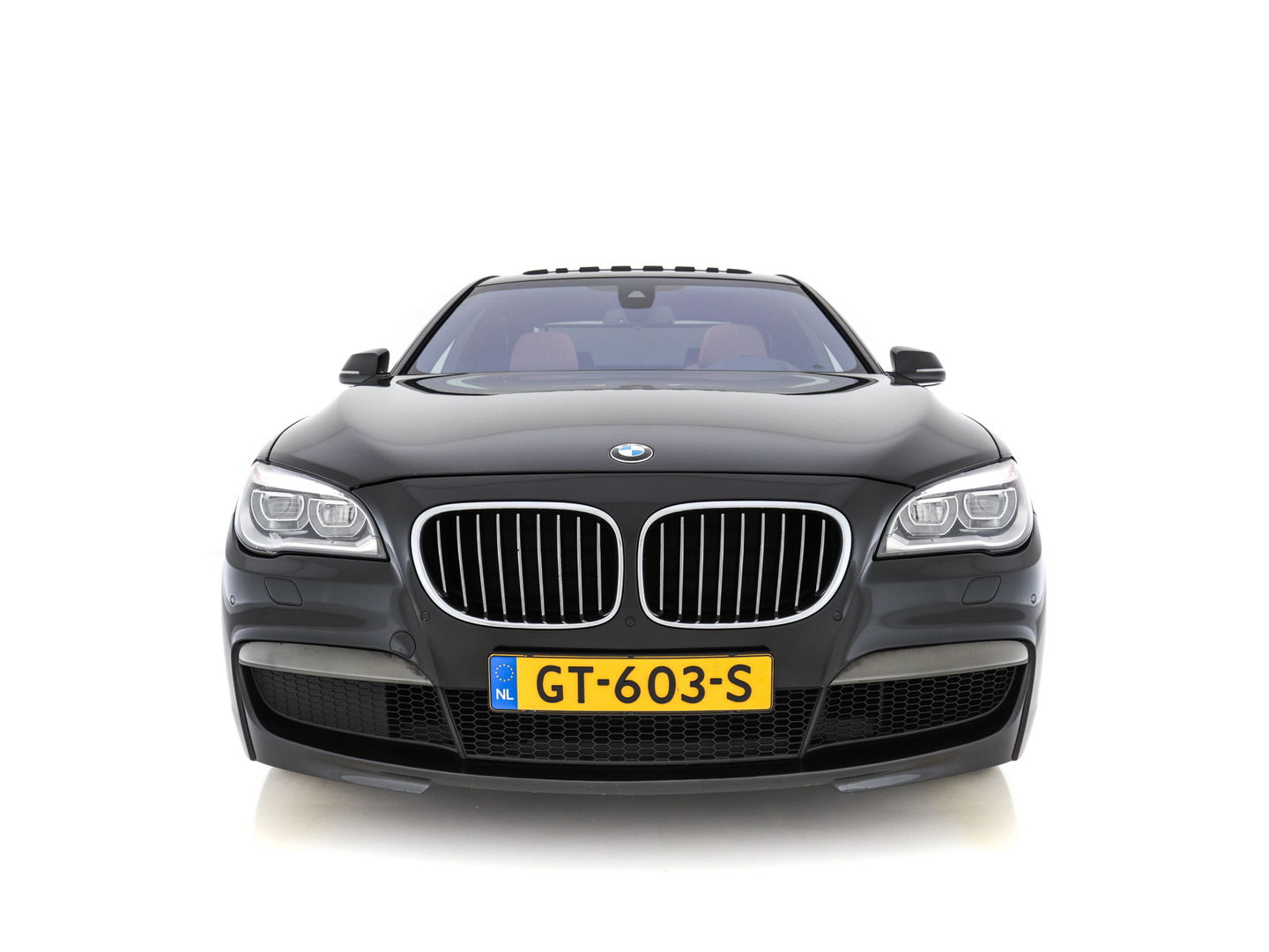 BMW 7 Serie 740d xDrive High Executive M-Sport-Pack Innovation-Pack Aut. *PANO | DAKOTA-FULL-LEATHER | FULL-LED | SURROUND-VIEW | NAVI-FULLMAP | SOFT-CLOSE | HUD | HARMAN/KARDON-SOUNDSYTEM | KEYLESS | ECC | PDC | CRUISE | LANE-ASSIST | MEMORY*