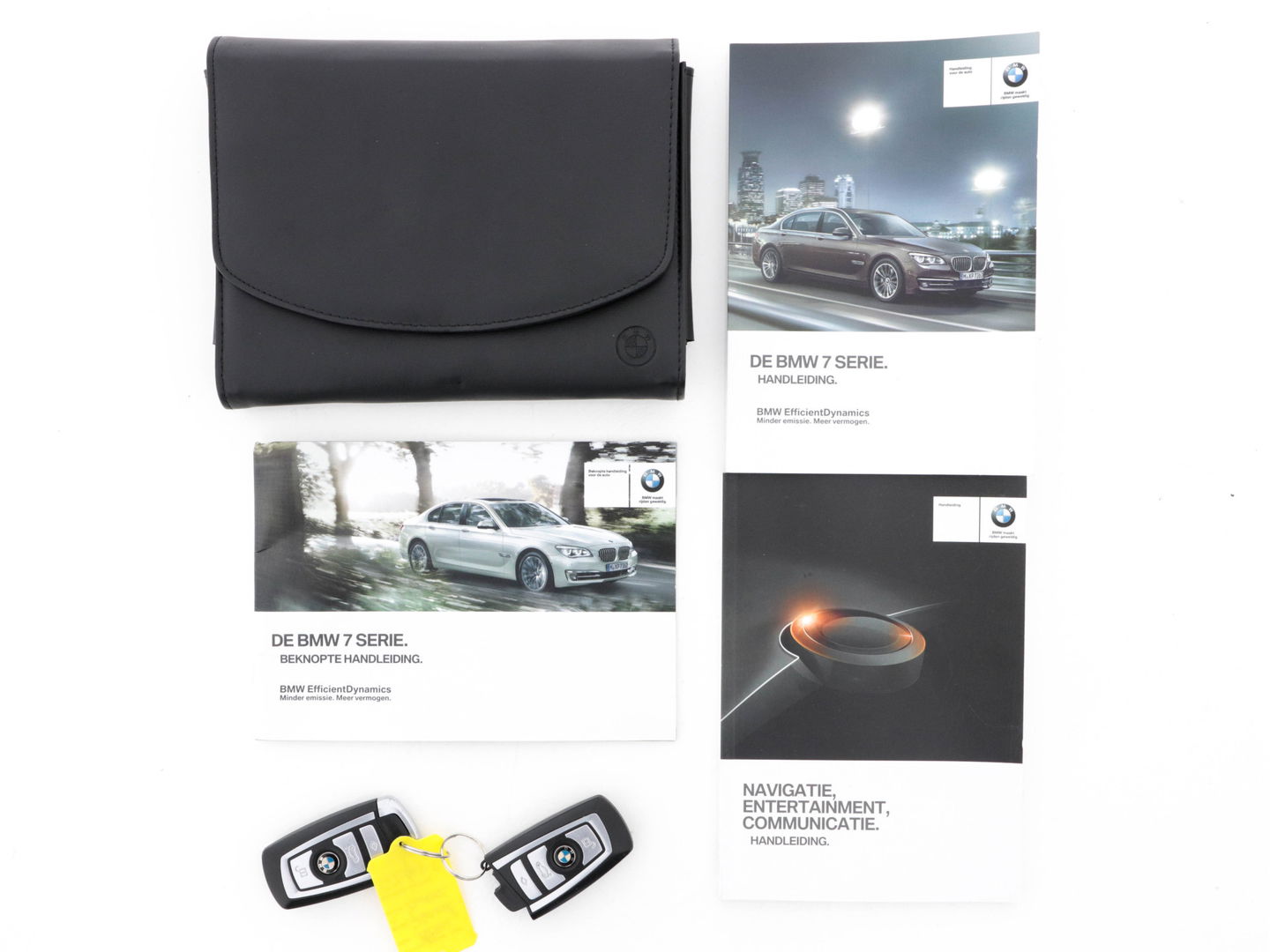 BMW 7 Serie 740d xDrive High Executive M-Sport-Pack Innovation-Pack Aut. *PANO | DAKOTA-FULL-LEATHER | FULL-LED | SURROUND-VIEW | NAVI-FULLMAP | SOFT-CLOSE | HUD | HARMAN/KARDON-SOUNDSYTEM | KEYLESS | ECC | PDC | CRUISE | LANE-ASSIST | MEMORY*