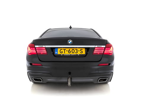 BMW 7 Serie 740d xDrive High Executive M-Sport-Pack Innovation-Pack Aut. *PANO | DAKOTA-FULL-LEATHER | FULL-LED | SURROUND-VIEW | NAVI-FULLMAP | SOFT-CLOSE | HUD | HARMAN/KARDON-SOUNDSYTEM | KEYLESS | ECC | PDC | CRUISE | LANE-ASSIST | MEMORY*
