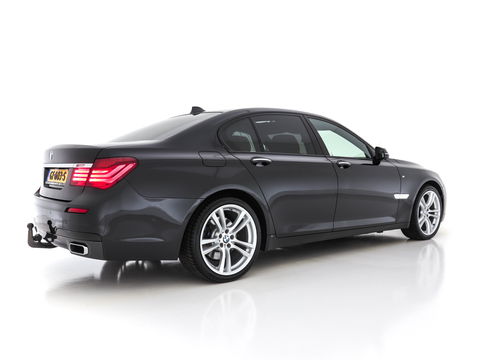 BMW 7 Serie 740d xDrive High Executive M-Sport-Pack Innovation-Pack Aut. *PANO | DAKOTA-FULL-LEATHER | FULL-LED | SURROUND-VIEW | NAVI-FULLMAP | SOFT-CLOSE | HUD | HARMAN/KARDON-SOUNDSYTEM | KEYLESS | ECC | PDC | CRUISE | LANE-ASSIST | MEMORY*