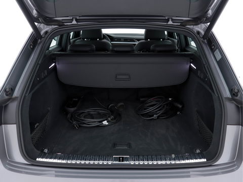 Audi e-tron 55 Quattro Advanced S-line 95 kWh [ 3-Fase ] (INCL-BTW) *PANO | FULL-LED | NAVI-FULLMAP | KEYLESS | LEATHER-MICROFIBRE | AIR-SUSPENSION | CRUISE | DIGI-COCKPIT | MEMORY-PACK | SHIFT-PADDLES | SPORT-SEATS | 20"ALU*