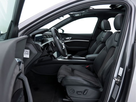 Audi e-tron 55 Quattro Advanced S-line 95 kWh [ 3-Fase ] (INCL-BTW) *PANO | FULL-LED | NAVI-FULLMAP | KEYLESS | LEATHER-MICROFIBRE | AIR-SUSPENSION | CRUISE | DIGI-COCKPIT | MEMORY-PACK | SHIFT-PADDLES | SPORT-SEATS | 20"ALU*