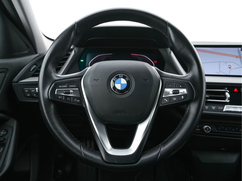 BMW 1-serie 116d Executive Edition Sport-Line *DIGI-COCKPIT | FULL-LED | NAVI-FULLMAP | LEATHER-MICROFIBRE | AMBIENT-LIGHT | ECC | PDC | APP-CONNECT | CRUISE | SPORT-SEATS | 17"ALU*