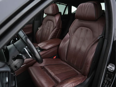 BMW X6 xDrive40d High Executive M-Performance-Sport-Pack Aut. *PANO | BANG&OLUFSEN-SURROUND | HUD | SOFT-CLOSE | FULL-LED | MEMORY-PACK | DIGI-COCKPIT | MERINO-FULL-LEATHER | KEYLESS | CAMERA | NAVI-FULLMAP | SPORT-SEATS | 21"ALU*