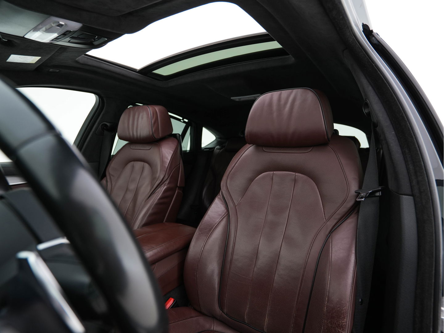 BMW X6 xDrive40d High Executive M-Performance-Sport-Pack Aut. *PANO | BANG&OLUFSEN-SURROUND | HUD | SOFT-CLOSE | FULL-LED | MEMORY-PACK | DIGI-COCKPIT | MERINO-FULL-LEATHER | KEYLESS | CAMERA | NAVI-FULLMAP | SPORT-SEATS | 21"ALU*