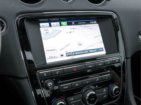 Jaguar XJ 3.0 V6D Portfolio Long-Wheel-Base Aut. *PANO | NAVI-FULLMAP | NAPPA-FULL-LEATHER  | BI-XENON | MERIDIAN-AUDIO | MEMORY-SEATS | KEYLESS | CAMERA | ECC | PDC | CRUISE*