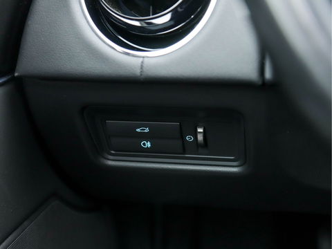 Jaguar XJ 3.0 V6D Portfolio Long-Wheel-Base Aut. *PANO | NAVI-FULLMAP | NAPPA-FULL-LEATHER  | BI-XENON | MERIDIAN-AUDIO | MEMORY-SEATS | KEYLESS | CAMERA | ECC | PDC | CRUISE*