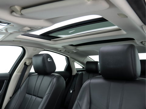 Jaguar XJ 3.0 V6D Portfolio Long-Wheel-Base Aut. *PANO | NAVI-FULLMAP | NAPPA-FULL-LEATHER  | BI-XENON | MERIDIAN-AUDIO | MEMORY-SEATS | KEYLESS | CAMERA | ECC | PDC | CRUISE*