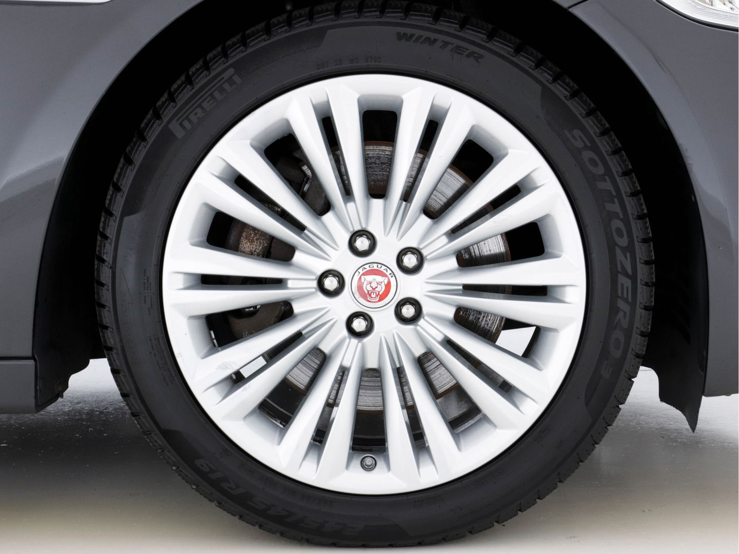 Jaguar XJ 3.0 V6D Portfolio Long-Wheel-Base Aut. *PANO | NAVI-FULLMAP | NAPPA-FULL-LEATHER  | BI-XENON | MERIDIAN-AUDIO | MEMORY-SEATS | KEYLESS | CAMERA | ECC | PDC | CRUISE*