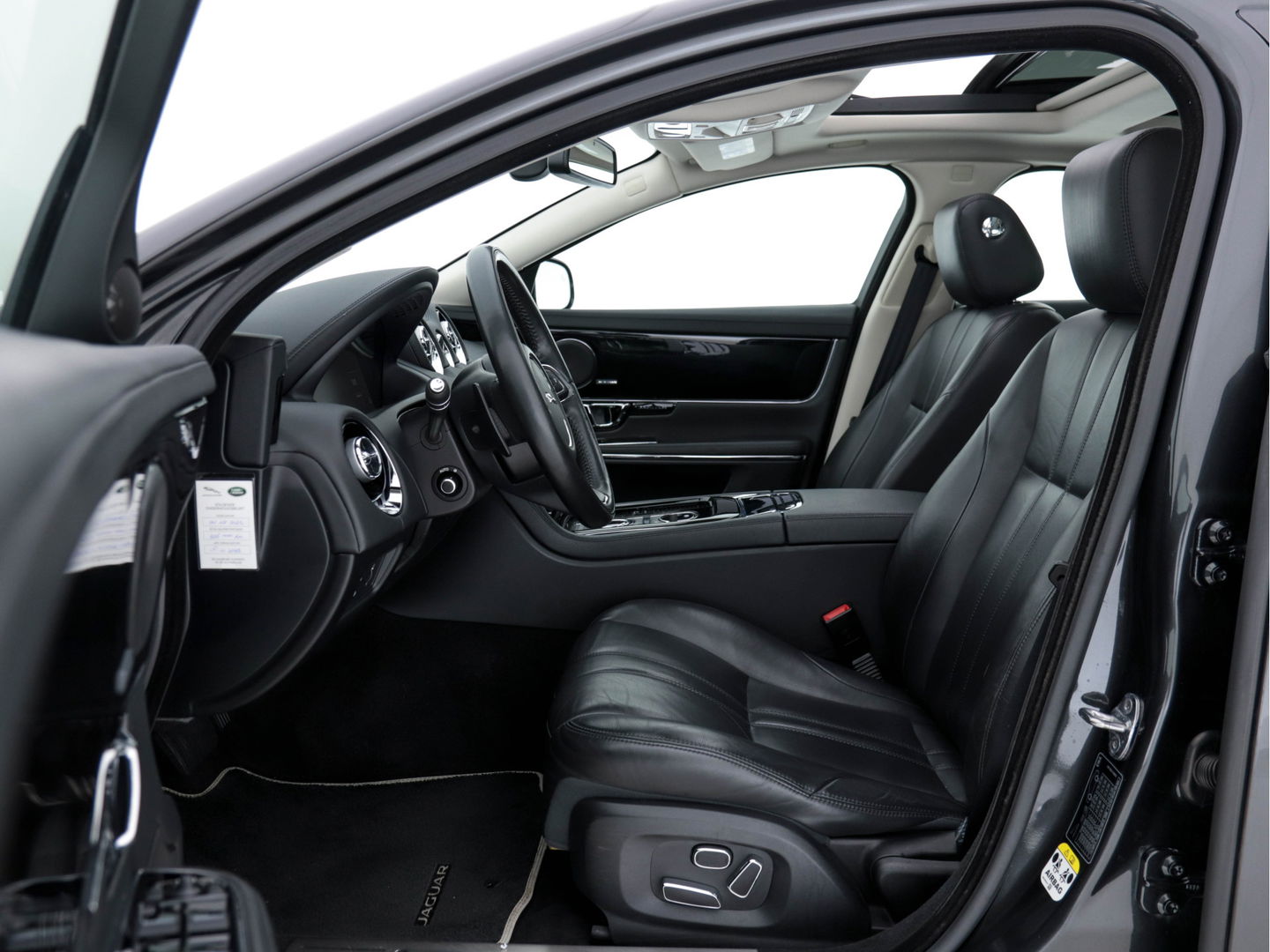 Jaguar XJ 3.0 V6D Portfolio Long-Wheel-Base Aut. *PANO | NAVI-FULLMAP | NAPPA-FULL-LEATHER  | BI-XENON | MERIDIAN-AUDIO | MEMORY-SEATS | KEYLESS | CAMERA | ECC | PDC | CRUISE*