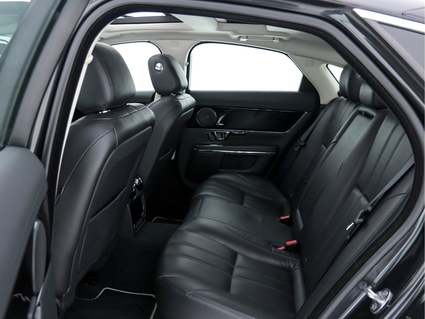 Jaguar XJ 3.0 V6D Portfolio Long-Wheel-Base Aut. *PANO | NAVI-FULLMAP | NAPPA-FULL-LEATHER  | BI-XENON | MERIDIAN-AUDIO | MEMORY-SEATS | KEYLESS | CAMERA | ECC | PDC | CRUISE*