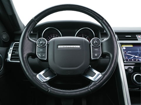 Land Rover Discovery 3.0 Td6 First Edition 7-pers. "WINDSOR" *PANO | FULL-LED | MERIDIAN-AUDIO | NAPPA-FULL-LEATHER | NAVI-FULLMAP | KEYLESS | DAB | AIR-SUSPENSION | ECC | PDC | CRUISE | MEMORY-PACK | COMFORT-SEATS | LANE-ASSIST*