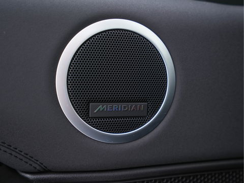 Land Rover Discovery 3.0 Td6 First Edition 7-pers. "WINDSOR" *PANO | FULL-LED | MERIDIAN-AUDIO | NAPPA-FULL-LEATHER | NAVI-FULLMAP | KEYLESS | DAB | AIR-SUSPENSION | ECC | PDC | CRUISE | MEMORY-PACK | COMFORT-SEATS | LANE-ASSIST*