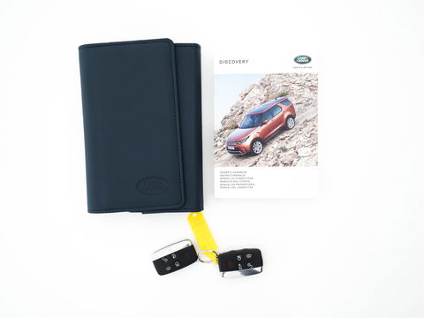 Land Rover Discovery 3.0 Td6 First Edition 7-pers. "WINDSOR" *PANO | FULL-LED | MERIDIAN-AUDIO | NAPPA-FULL-LEATHER | NAVI-FULLMAP | KEYLESS | DAB | AIR-SUSPENSION | ECC | PDC | CRUISE | MEMORY-PACK | COMFORT-SEATS | LANE-ASSIST*