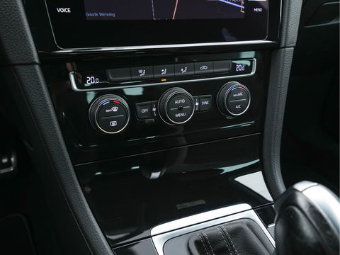 Volkswagen GOLF Variant 1.5 TSI Highline-Business R-Line-Sportpack Aut. *DIGI-COCKPIT |  FULL-LED | BLIND-SPOT | DAB | NAVI-FULLMAP | ADAPTIVE-CRUISE | ECC | PDC | SPORT-SEATS | PARKPILOT | 17"ALU*