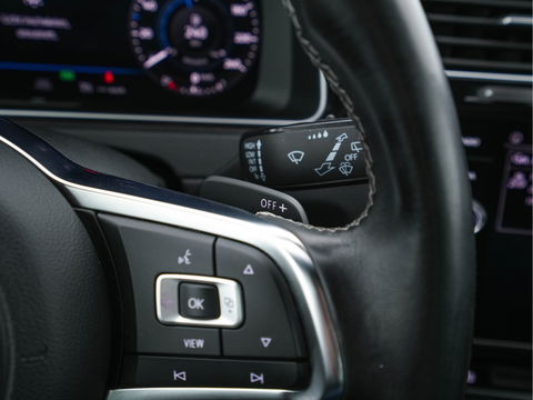 Volkswagen GOLF Variant 1.5 TSI Highline-Business R-Line-Sportpack Aut. *DIGI-COCKPIT |  FULL-LED | BLIND-SPOT | DAB | NAVI-FULLMAP | ADAPTIVE-CRUISE | ECC | PDC | SPORT-SEATS | PARKPILOT | 17"ALU*