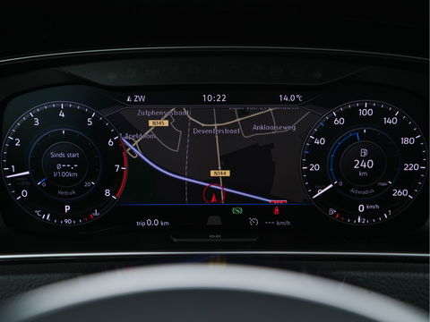 Volkswagen GOLF Variant 1.5 TSI Highline-Business R-Line-Sportpack Aut. *DIGI-COCKPIT |  FULL-LED | BLIND-SPOT | DAB | NAVI-FULLMAP | ADAPTIVE-CRUISE | ECC | PDC | SPORT-SEATS | PARKPILOT | 17"ALU*