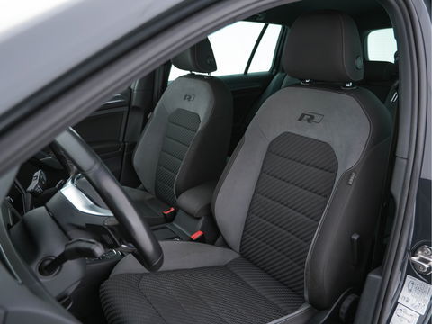 Volkswagen GOLF Variant 1.5 TSI Highline-Business R-Line-Sportpack Aut. *DIGI-COCKPIT |  FULL-LED | BLIND-SPOT | DAB | NAVI-FULLMAP | ADAPTIVE-CRUISE | ECC | PDC | SPORT-SEATS | PARKPILOT | 17"ALU*