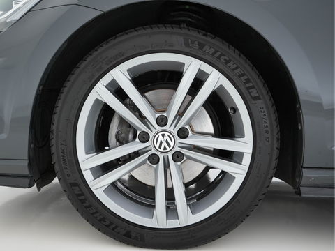 Volkswagen GOLF Variant 1.5 TSI Highline-Business R-Line-Sportpack Aut. *DIGI-COCKPIT |  FULL-LED | BLIND-SPOT | DAB | NAVI-FULLMAP | ADAPTIVE-CRUISE | ECC | PDC | SPORT-SEATS | PARKPILOT | 17"ALU*