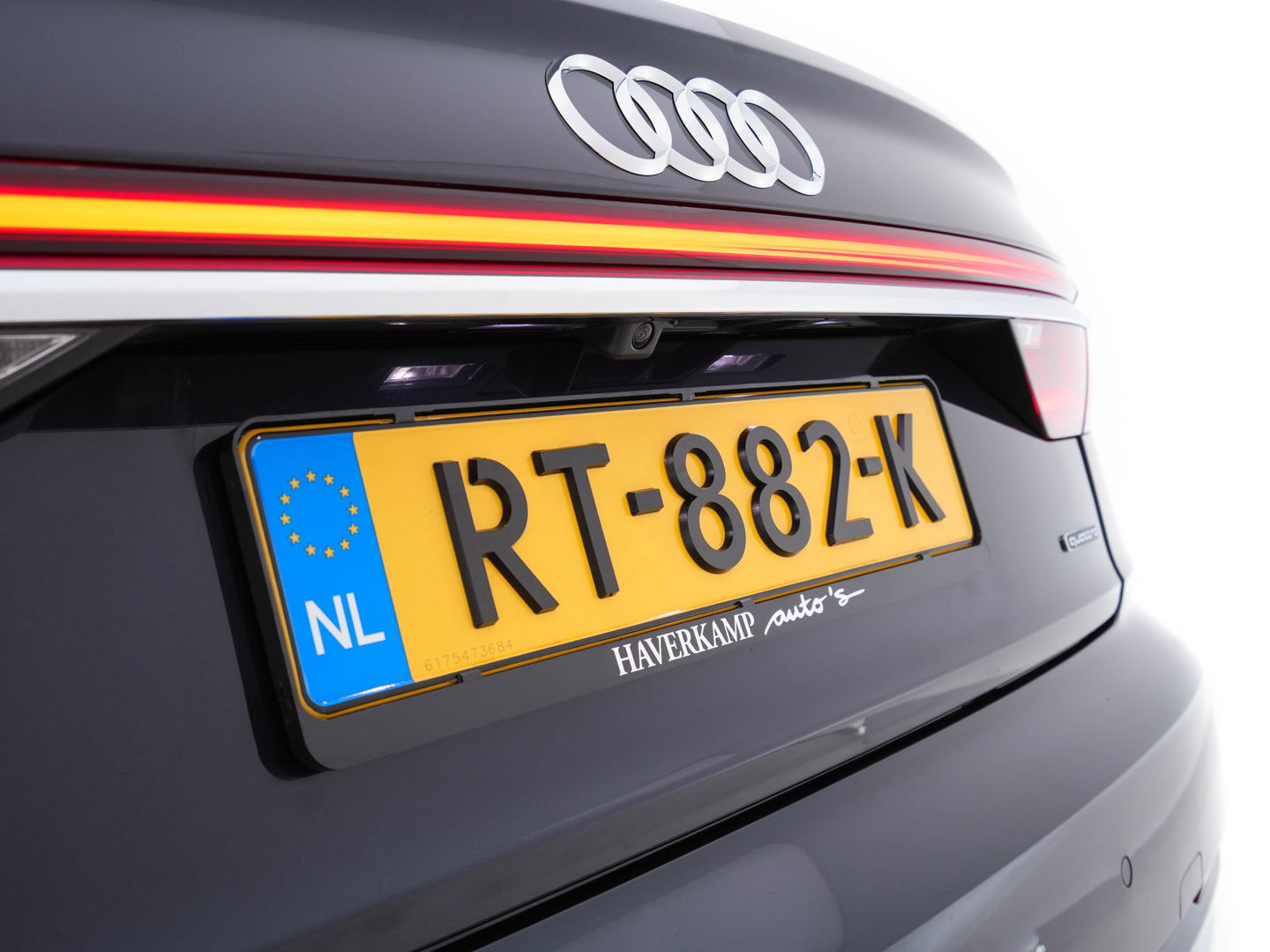 Audi A8 50 TDI Quattro Aut. * MATRIX-LED | UNICUM-FULL-LEATHER | DIGI-COCKPIT  |  BANG&OLUFSEN-SURROUND | SOFT-CLOSE | KEYLESS | MEMORY-SEATS | ADAPTIVE-CRUSIE | DAB | CAMERA | ECC | PDC | AIR-SUSPENSION | AMBIE