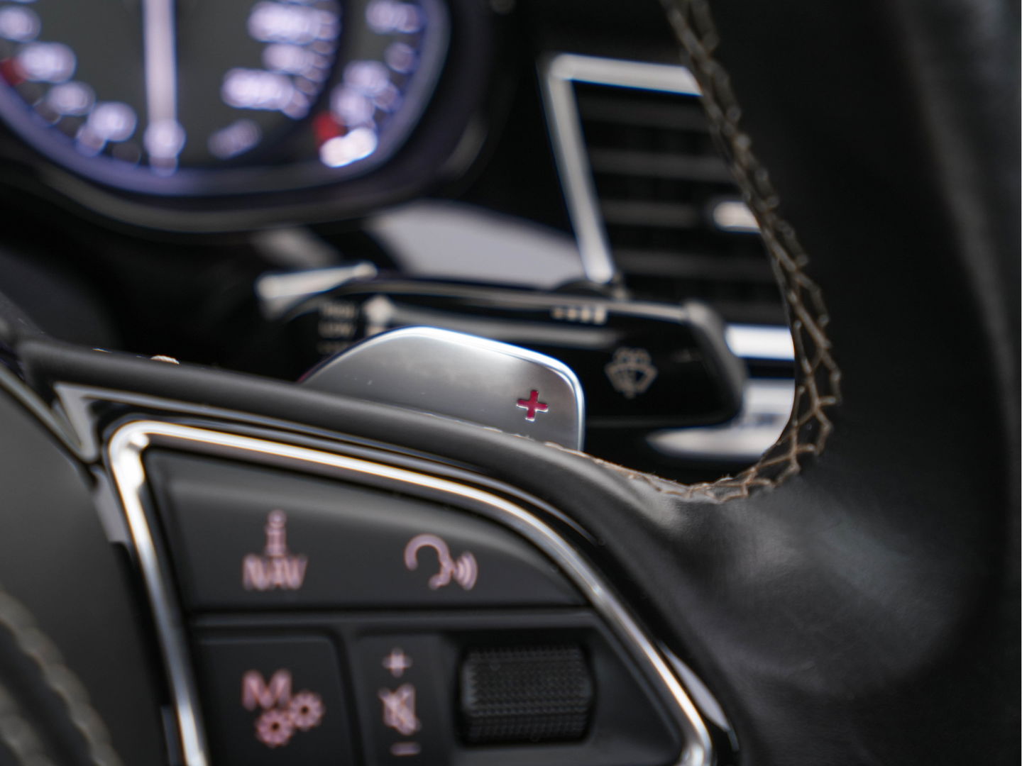 Audi S8 4.0 TFSI Quattro Pro Line+ Aut. * PANO | CERAMIC-BRAKES | BANG/OLUFSEN-SURROND | VALCONA-EXCLUSIVE-FULL-LEATHER | DAB | NIGHT-VISION | HUD | ACC | LANE-ASSIST | SURROUND-VIEW | MATRIX-LED | MEMORY-PACK | NAVI-FULLMAP |