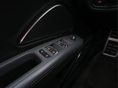 Audi S8 4.0 TFSI Quattro Pro Line+ Aut. * PANO | CERAMIC-BRAKES | BANG/OLUFSEN-SURROND | VALCONA-EXCLUSIVE-FULL-LEATHER | DAB | NIGHT-VISION | HUD | ACC | LANE-ASSIST | SURROUND-VIEW | MATRIX-LED | MEMORY-PACK | NAVI-FULLMAP |