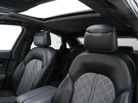 Audi S8 4.0 TFSI Quattro Pro Line+ Aut. * PANO | CERAMIC-BRAKES | BANG/OLUFSEN-SURROND | VALCONA-EXCLUSIVE-FULL-LEATHER | DAB | NIGHT-VISION | HUD | ACC | LANE-ASSIST | SURROUND-VIEW | MATRIX-LED | MEMORY-PACK | NAVI-FULLMAP |