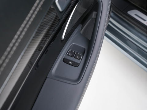 Audi S8 4.0 TFSI Quattro Pro Line+ Aut. * PANO | CERAMIC-BRAKES | BANG/OLUFSEN-SURROND | VALCONA-EXCLUSIVE-FULL-LEATHER | DAB | NIGHT-VISION | HUD | ACC | LANE-ASSIST | SURROUND-VIEW | MATRIX-LED | MEMORY-PACK | NAVI-FULLMAP |