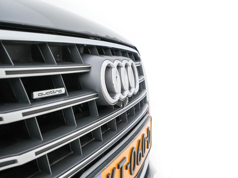 Audi S8 4.0 TFSI Quattro Pro Line+ Aut. * PANO | CERAMIC-BRAKES | BANG/OLUFSEN-SURROND | VALCONA-EXCLUSIVE-FULL-LEATHER | DAB | NIGHT-VISION | HUD | ACC | LANE-ASSIST | SURROUND-VIEW | MATRIX-LED | MEMORY-PACK | NAVI-FULLMAP |