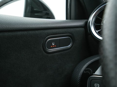 Mercedes-Benz A-Klasse 180 Business Solution AMG-Sport-Pack *PANO | WIDE-SCREEN-COCKPIT | FULL-LED | LEATHER-MICROFIBRE | CAMERA | ECC | PDC | CRUISE | SPORT-SEATS | 18"ALU*