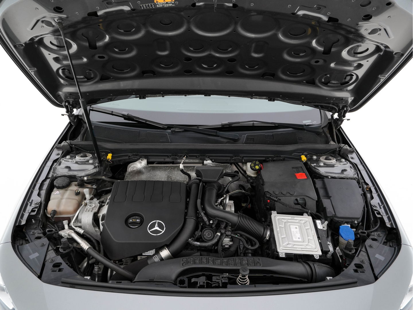 Mercedes-Benz A-Klasse 180 Business Solution AMG-Sport-Pack *PANO | WIDE-SCREEN-COCKPIT | FULL-LED | LEATHER-MICROFIBRE | CAMERA | ECC | PDC | CRUISE | SPORT-SEATS | 18"ALU*