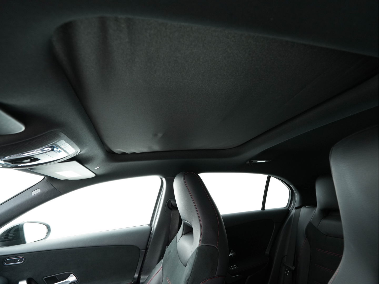 Mercedes-Benz A-Klasse 180 Business Solution AMG-Sport-Pack *PANO | WIDE-SCREEN-COCKPIT | FULL-LED | LEATHER-MICROFIBRE | CAMERA | ECC | PDC | CRUISE | SPORT-SEATS | 18"ALU*