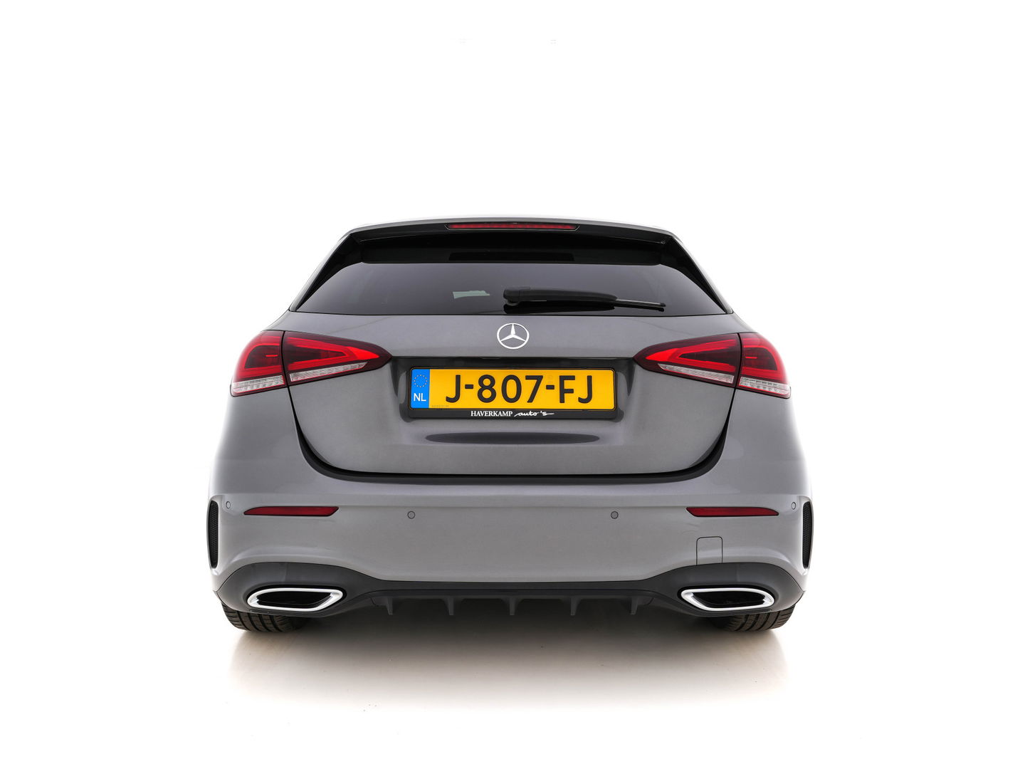 Mercedes-Benz A-Klasse 180 Business Solution AMG-Sport-Pack *PANO | WIDE-SCREEN-COCKPIT | FULL-LED | LEATHER-MICROFIBRE | CAMERA | ECC | PDC | CRUISE | SPORT-SEATS | 18"ALU*