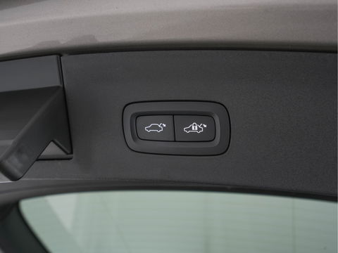 Polestar 2 Long Range Dual Motor Launch Edition 78kWh [ 3-Fase ] (INCL-BTW) *PANO | HARMAN/KARDON-AUDIO | FULL-LED | TOPVIEW | BLINDSPOT |  KEYLESS | MEMORY-PACK | ADAPT.CRUISE | CARPLAY | HEATED-SPORTSEATS | DIGI-COCKPIT | 20"ALU*