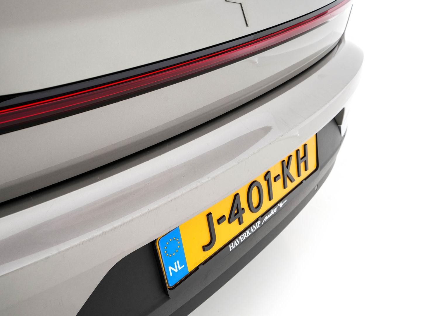 Polestar 2 Long Range Dual Motor Launch Edition 78kWh [ 3-Fase ] (INCL-BTW) *PANO | HARMAN/KARDON-AUDIO | FULL-LED | TOPVIEW | BLINDSPOT |  KEYLESS | MEMORY-PACK | ADAPT.CRUISE | CARPLAY | HEATED-SPORTSEATS | DIGI-COCKPIT | 20"ALU*