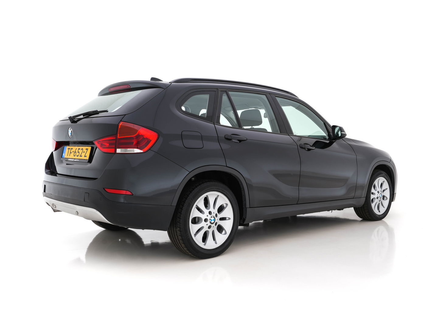 BMW X1 sDrive18d High Executive Aut. *NAVI-FULLMAP | ECC | PDC | CRUISE | COMFORT-SEATS | 17"ALU*