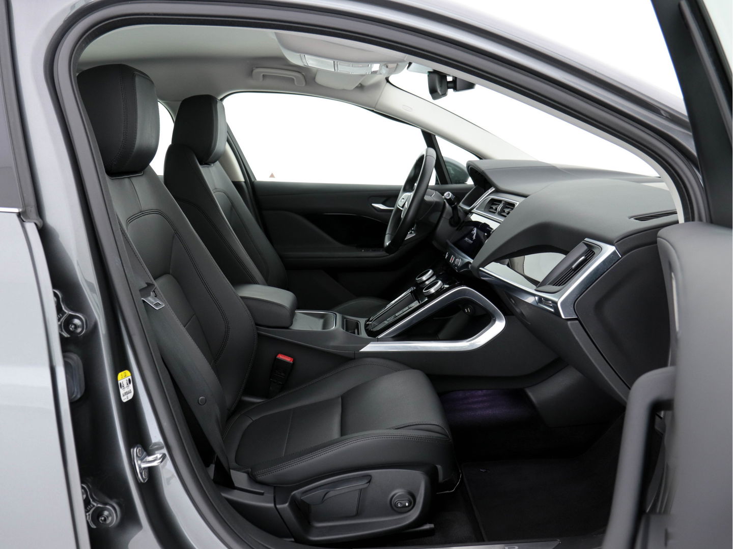 Jaguar I-PACE EV400 S 90 kWh AWD (INCL-BTW) *FULL-LED | LUXURY-LEATHER | NAVI-FULLMAP | CAMERA | KEYLESS | MERIDIAN-AUDIO | CRUISE | WIFI | CARPLAY | DIGI-COCKPIT | DAB | HEATED/COOLED-SPORT-SEATS | ECC | PDC | 18"ALU*