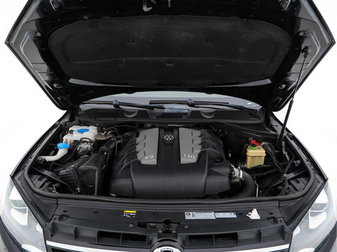 Volkswagen Touareg 3.0 TDI R-line-Pack Chrome-Pack Aut. *PANO | FULL-LEATHER | NAVI-FULLMAP | XENON | DYNAUDIO | MEMORY-PACK | ECC | SHIFT-PADDLES | PDC | DAB | COMFORT-SEATS | 21"ALU*