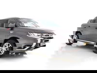 Mitsubishi Outlander - 2.0 Plug-in Hybrid AWD (INCL-BTW)  *MICROFIBRE-LEATHER | NAVI-FULLMAP | KEYLESS | DAB | CAMERA | ECC | CRUISE | CARPLAY | PRIVACY-GLASS | TOWBAR | SHIFT-PADDLES | 16"ALU*