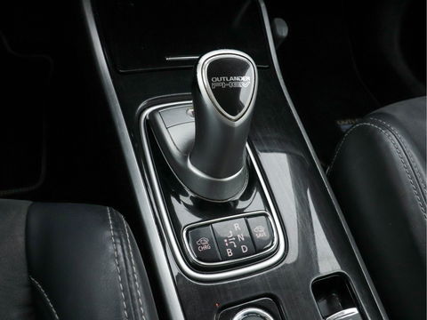 Mitsubishi Outlander 2.0 PHEV Pure AWD (INCL-BTW)  *MICRO-LEATHER | NAVI-FULLMAP | KEYLESS | DAB | CAMERA | ECC | PDC | CRUISE | APP.CONNECT*