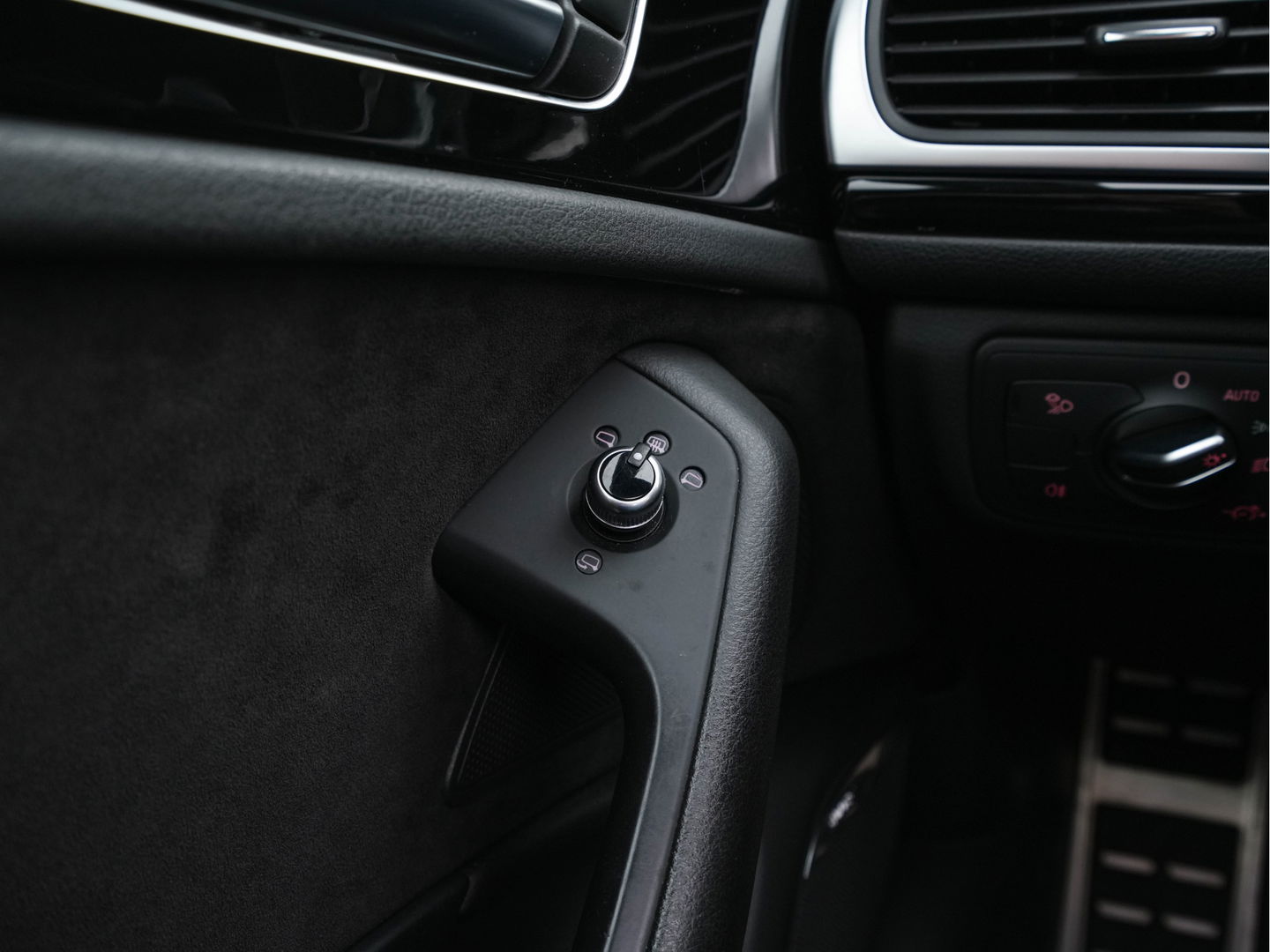 Audi A6 Avant 3.0 TDI Quattro Premium-Edition 3x-S-Line Sport-Pack-Plus Aut. *PANO | NAVI-FULLMAP | LEATHER-ALCANTARA | BI-XENON | BOSE-SURROUND-SOUND | DAB | CAMERA | ECC | PDC | CRUISE*
