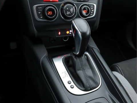 DS DS 4 Crossback 1.6 BlueHDi Business-Pack AUT. *NAVI-FULMAP | XENON | LEATHER-ALCANTARA | DAB | ECC | PDC | CRUISE | KEYLESS*