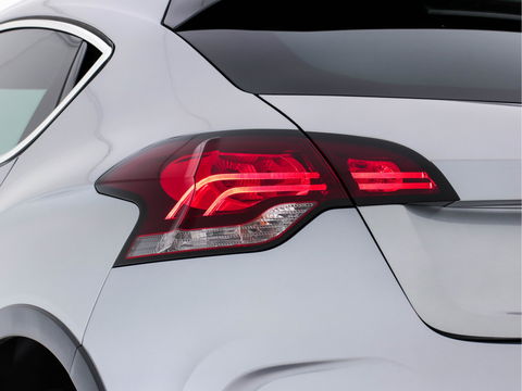 DS DS 4 Crossback 1.6 BlueHDi Business-Pack AUT. *NAVI-FULMAP | XENON | LEATHER-ALCANTARA | DAB | ECC | PDC | CRUISE | KEYLESS*