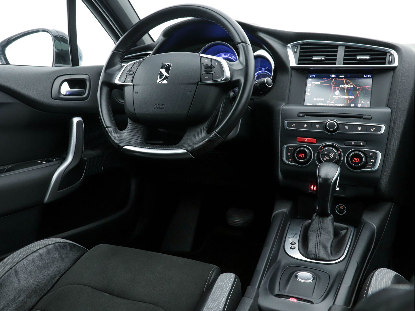 DS DS 4 Crossback 1.6 BlueHDi Business-Pack AUT. *NAVI-FULMAP | XENON | LEATHER-ALCANTARA | DAB | ECC | PDC | CRUISE | KEYLESS*