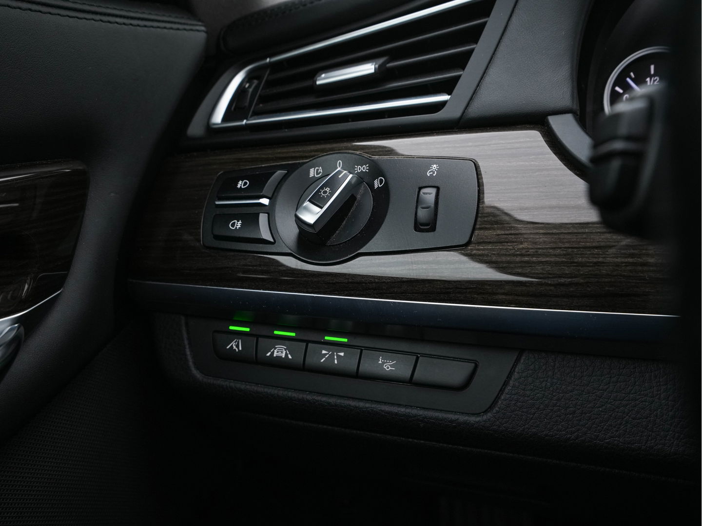 BMW 7 Serie 730d High Executive Aut. *PANO | ACC | BI-XENON | DAKOTA-FULL-LEATHER | CAMERA | MEMORY-PACK | NAVI-FULLMAP| ECC | PDC | COMFORT-SEATS | LANE-ASSIST | SOFT-CLOSE | AMBIENT-LIGHT | HUD*