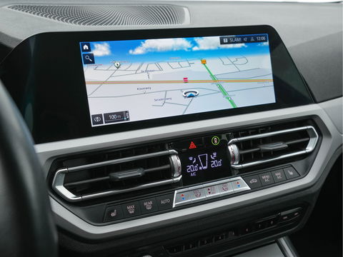 BMW 3 Serie Touring 330e (INCL-BTW) *VERNASCA-FULL-LEATHER | NAVI-FULLMAP |  DIGI-COCKPIT | FULL-LED | DAB | ECC | PDC | ADAPTIVE-CRUISE | SPORT-SEATS | 17"ALU*