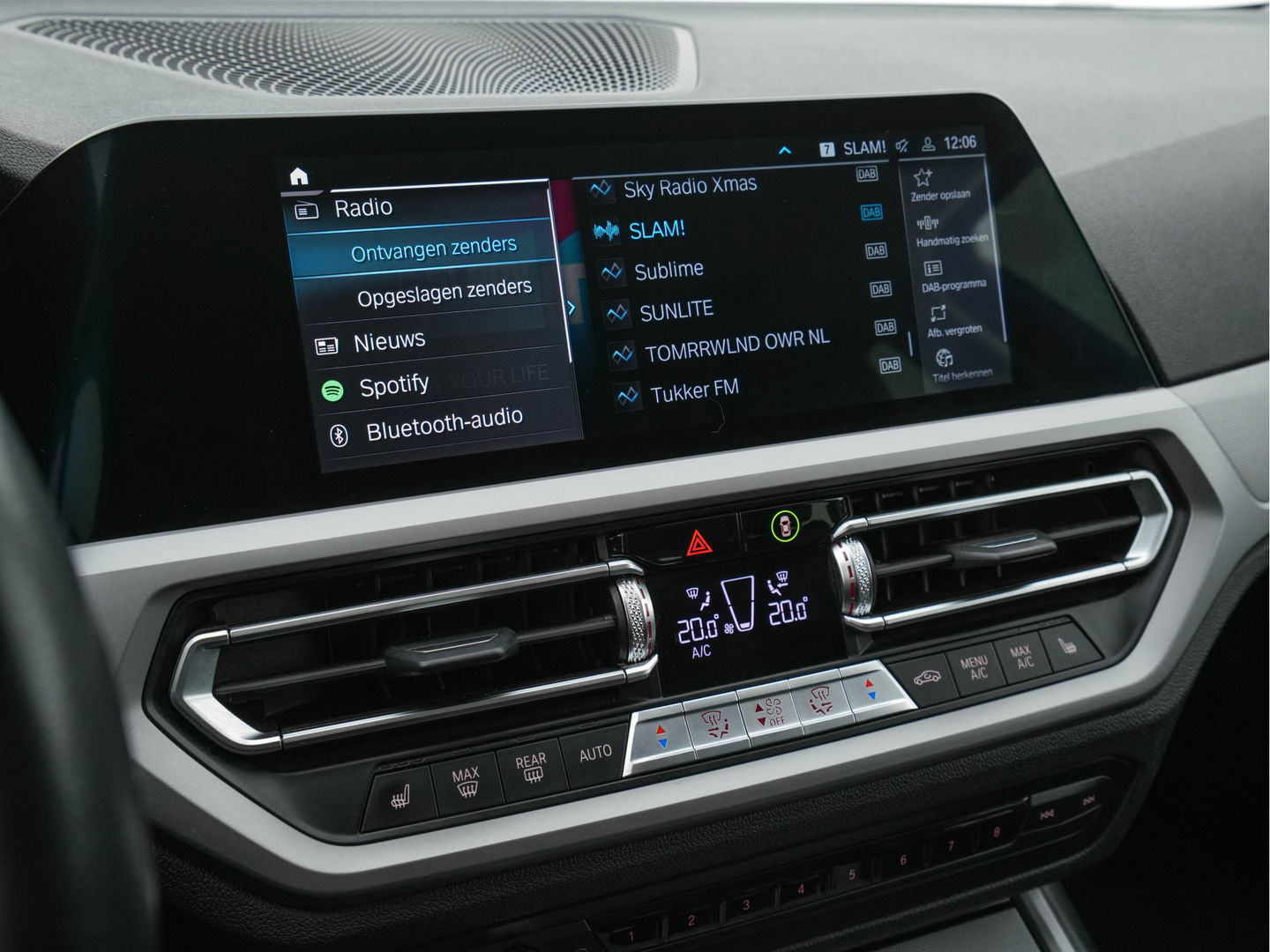 BMW 3 Serie Touring 330e (INCL-BTW) *VERNASCA-FULL-LEATHER | NAVI-FULLMAP |  DIGI-COCKPIT | FULL-LED | DAB | ECC | PDC | ADAPTIVE-CRUISE | SPORT-SEATS | 17"ALU*