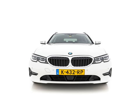 BMW 3 Serie Touring 330e (INCL-BTW) *VERNASCA-FULL-LEATHER | NAVI-FULLMAP |  DIGI-COCKPIT | FULL-LED | DAB | ECC | PDC | ADAPTIVE-CRUISE | SPORT-SEATS | 17"ALU*