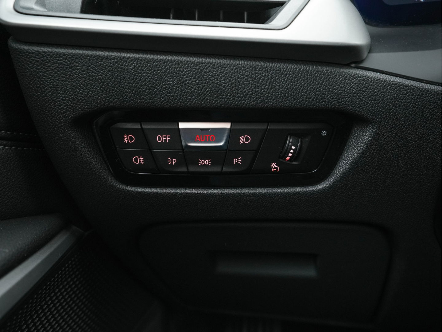 BMW 3 Serie Touring 330e (INCL-BTW) *VERNASCA-FULL-LEATHER | NAVI-FULLMAP |  DIGI-COCKPIT | FULL-LED | DAB | ECC | PDC | ADAPTIVE-CRUISE | SPORT-SEATS | 17"ALU*